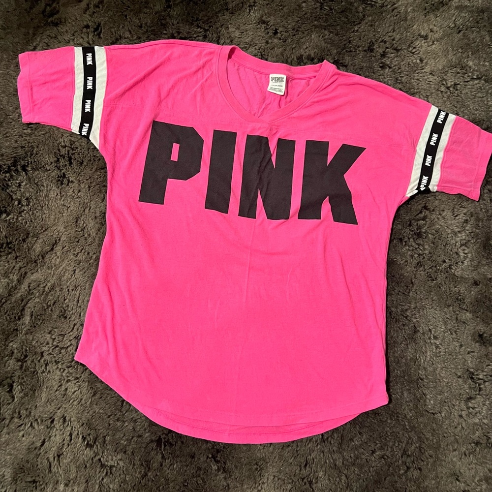 PINK Victoria's Secret Tee Pink/Black Size S